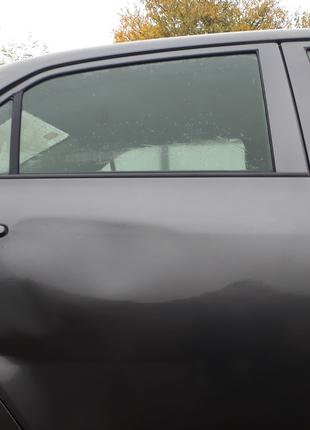 Стекло заднего малого бокового окна, правое Toyota Corolla 150