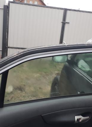 Стекло заднего малого бокового окна, левое Toyota Corolla 150