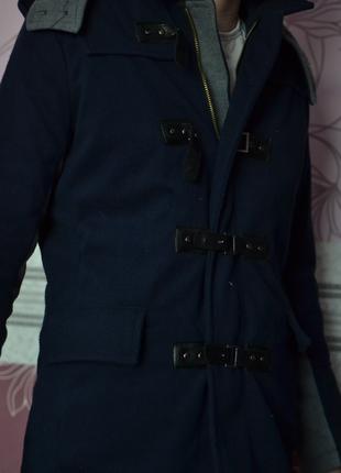 Стильное гламурное синее пальто с капюшоном S-ка