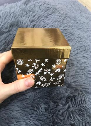 Подарункова коробочка