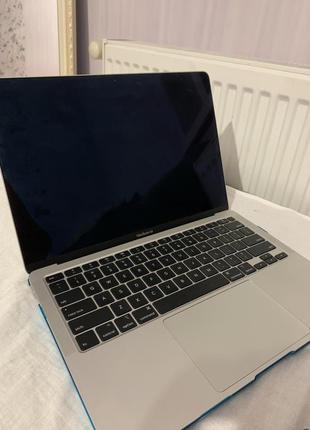 MacBook Air 13 “Silver 2020 , 512 Gb