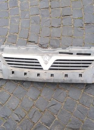 Решетка радиатора бампера Opel Combo