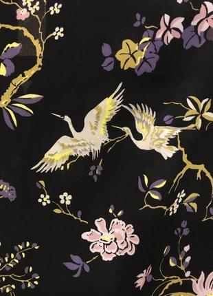 Нереально красивая и стильная брендовая блузка в цветах и птич...