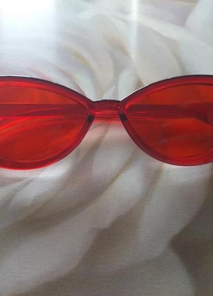 Красные ретро очки