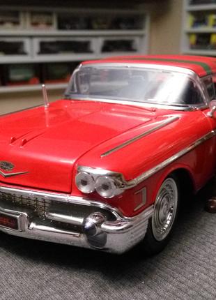Фредди Крюгер/Freddy Krueger и модель 1958 Cadillac 1:24