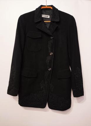 Jil sander оригинальное демисезонное пальто с вышивкой
