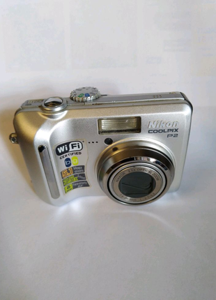 Фотокамера Nikon Coolpix P2