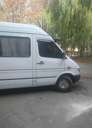 Пасажирські перевезення. Вантажівки. Оренда авто з водієм.