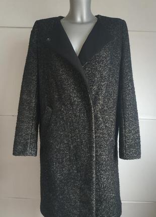 Стильное шерстяное пальто h&m оригинального кроя с  карманами