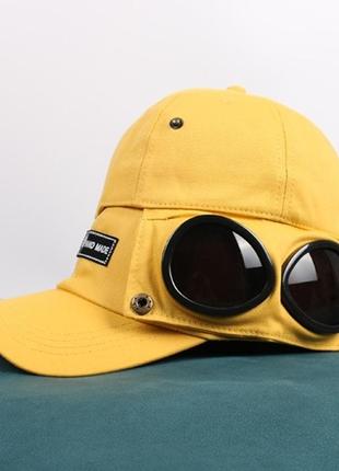 Кепка бейсболка с маской солнцезащитные очки hande made желтая...