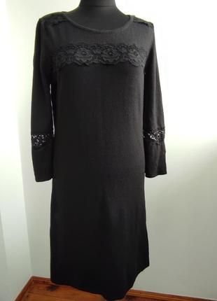 Универсальное маленькое черное платье с кружевными вставками 1...
