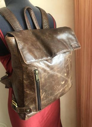 Добротный кожаный рюкзак, натуральная кожа состаренная, сумка