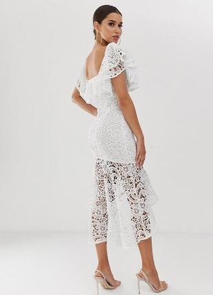 Білу мереживну сукню 48 розмір