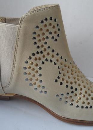 Суперовые ботинки челси из нубука с заклепками san marina