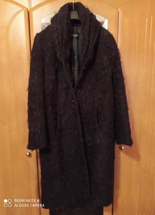 Стильное качественное пальто немецкого бренда tuzzi