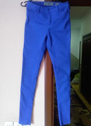 Высокие синие джинсы s-m (25р)