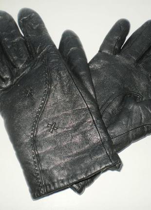 Женские утепленные кожаные перчатки р. м ладонь 10 см.