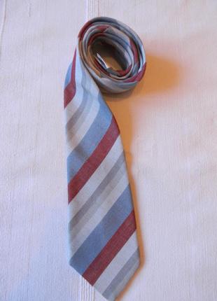 Полосатый галстук