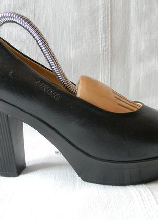 Findig-кожаные туфли на высоком каблуке и платформе черные р.3...