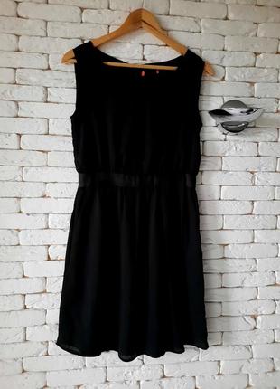 Черное шифоновое платье