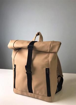 Вместительный бежевый рюкзак ролл для путешествий