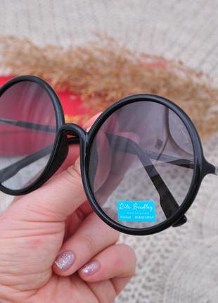 Красивые солнцезащитные очки rita bradley
