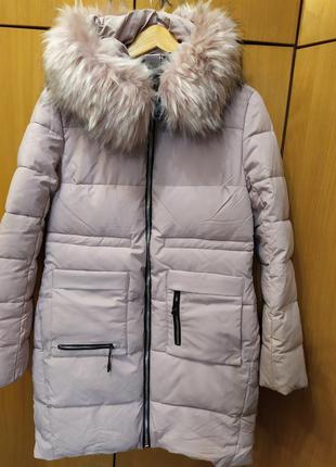 Нарядная зимняя женская куртка пальто