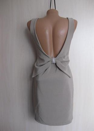 Классное еластичное секси платье с голой открытой спиной и бан...