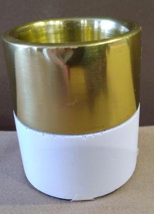 Небольшой цилиндрический подсвечник h&m home белый/золото