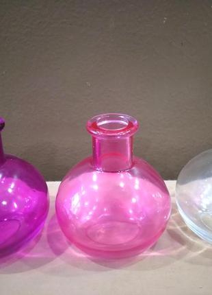 Подарочный набор из 3-х вазочек из толстого стекла.
