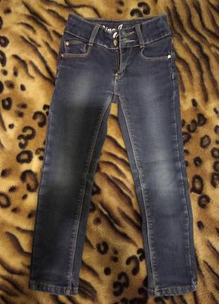 Утепленные джинсы на флисе 22р примерно 5-6л