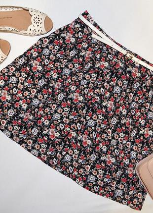 Легкая юбка на пуговичках в цветочный принт new look