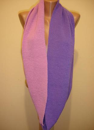 Вязаный шарф- хомут   двух цветов