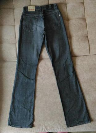 Джинсы италия basic jeans by bessi клёш w28 l34 серые высокий ...