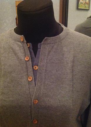 Натуральный свитшот  (пуловер - обманка) с налокотниками бренд...