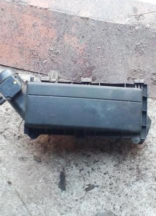 Корпус воздушного фильтра. Ford mondeo 3