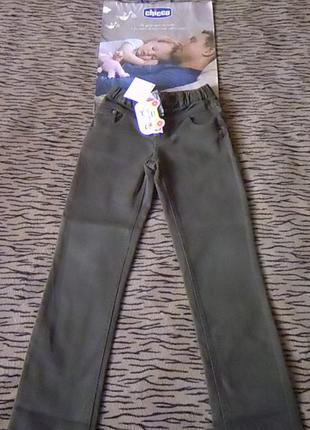 Фирменные джинсы от  "chicco".