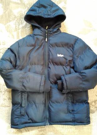 Фирменная зимняя куртка от бренда lee cooper