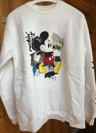 Зимний свитшот pull&bear x disney с микки маусом