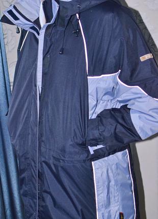 Стильная фирменная куртка с капющоном SherWood М/12