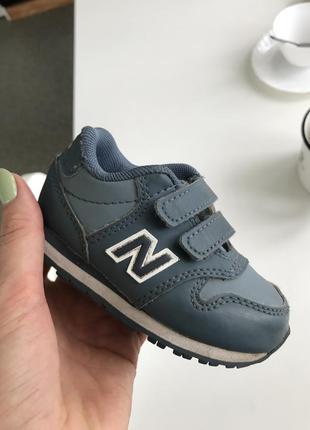 Кросівки new balance