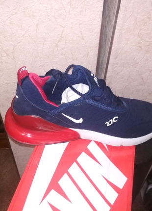 Кроссовки NIKE. AIR270.Made in Vietnam