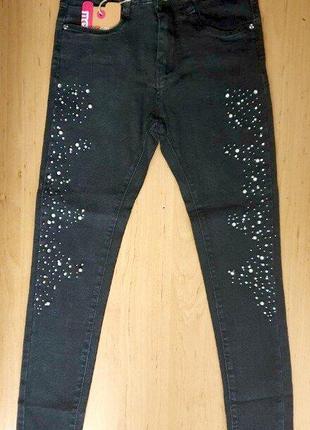 Детские модные черные джинсы для девочки с бусинками