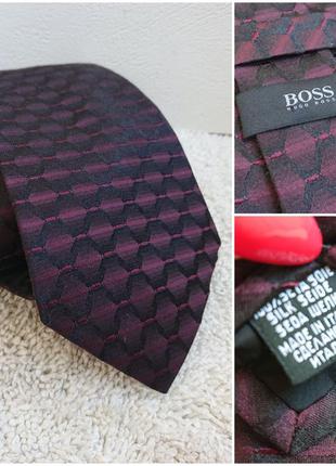 Шелковый галстук. hugo boss. италия.