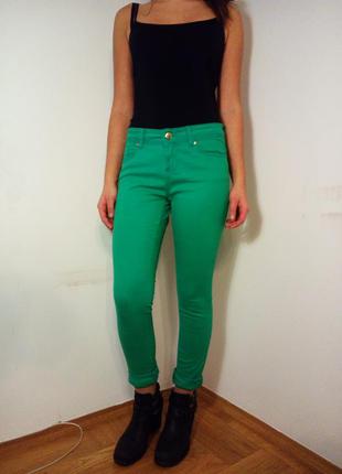 Супер модные яркие стильные джинсы skinny