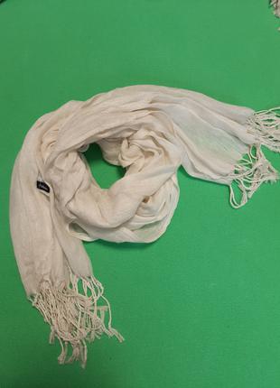 Бежевый шарф женский - размер шарфа приблизительно 170*65см