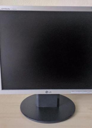 Монитор 17" LG L1750SQ 1280x1024