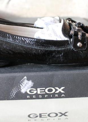 Туфлі geox