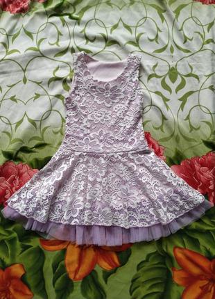 Нежно-лавандовое кружевное платье для девочки 4-5 лет