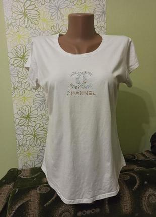 Женская футболка однотонная жіноча с надписью и значком channe...